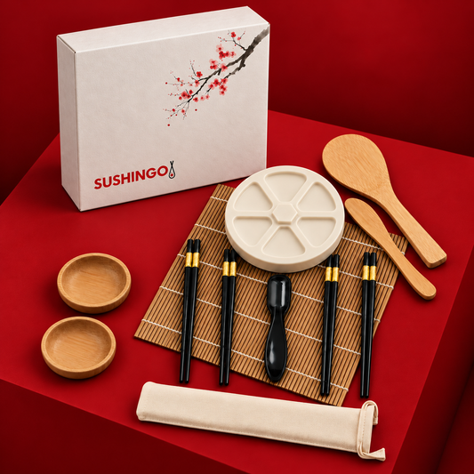 Kit per onigiri Sushingo con stampo da sei porzioni, stuoia e accessori per servire